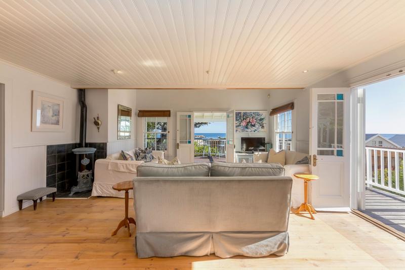 3 Bedroom Property for Sale in Bakoven Western Cape